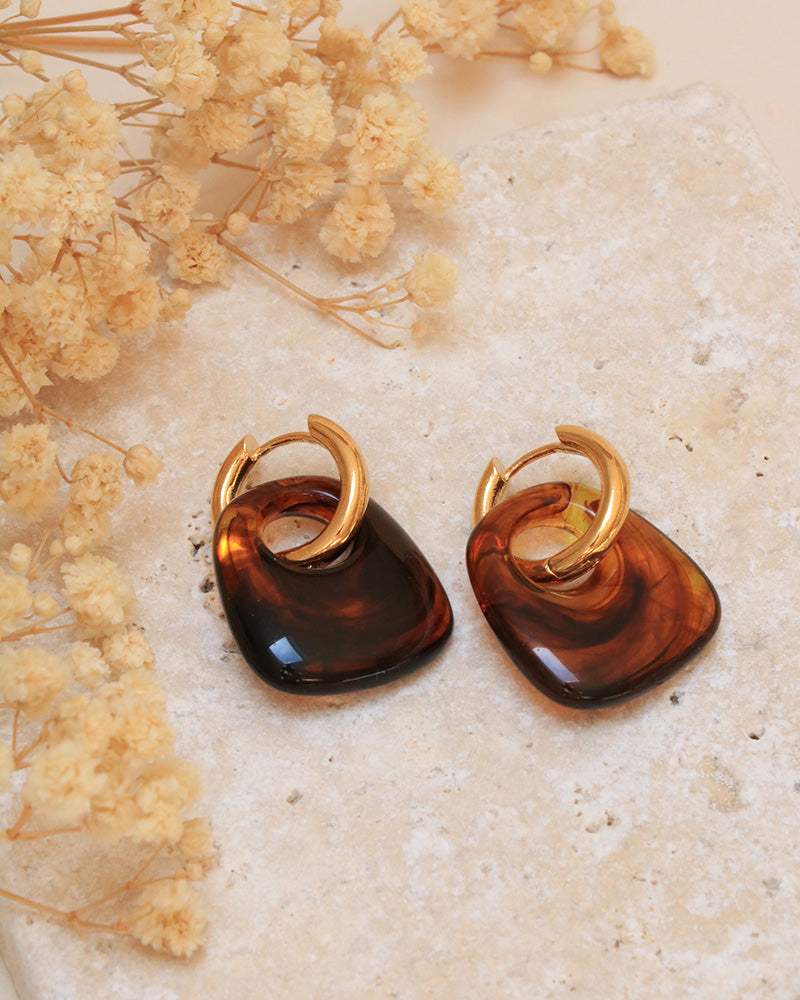 Boucles Callia Néréides Acrylique Ambre - Artisanat Bordeaux