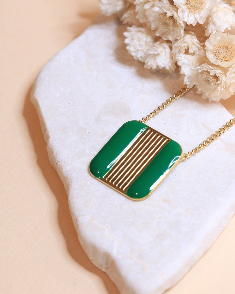 Collier vert émeraude, création artisanale Aurélie Joliff, bijouterie Bordeaux.