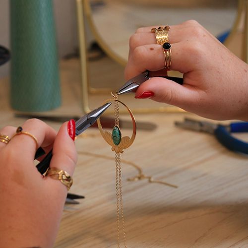 Pourquoi j’ai choisi de produire mes bijoux en France