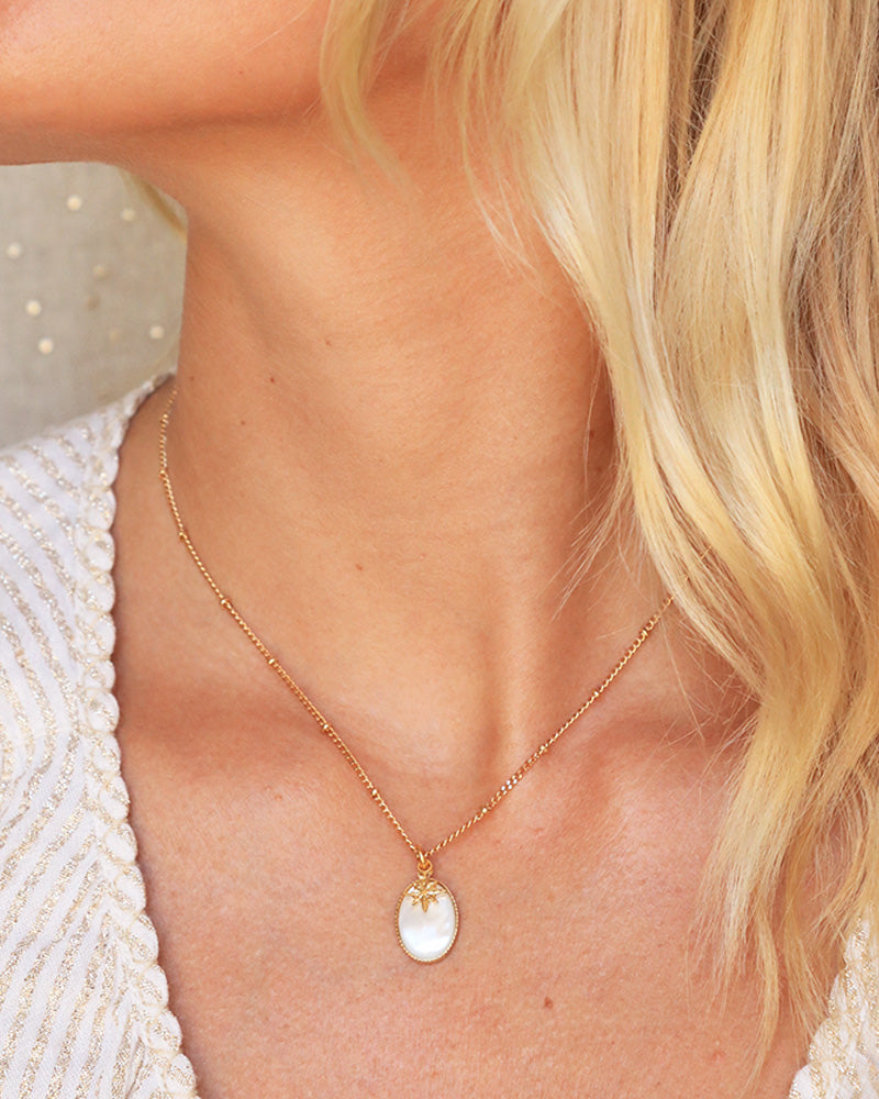 Collier en Pierre Polaris